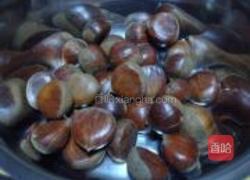 炒栗子的做法图解1
