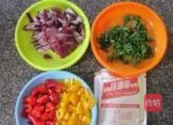 咖喱牛肉煮意粉的做法图解2