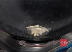 酸菜胡椒炒肥肠的做法图解6