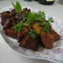 杏鲍菇搭上红烧肉的做法[图]