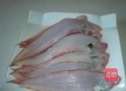 油炸鳎鰢羔的做法图解1