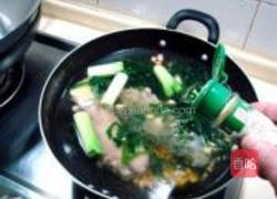 黄豆花生煲猪脚的做法图解8
