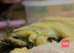 五花肉炒酸菜的做法图解1