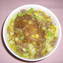 圆白菜粉丝炒肉的做法[图]