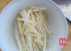 韩式辣酱黄瓜卷的做法图解2