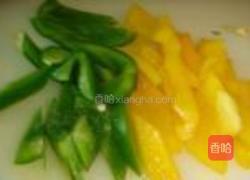 彩椒炒嫩豆腐的做法图解2