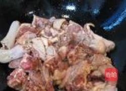 沙锅茨菇焖鹅的做法图解3