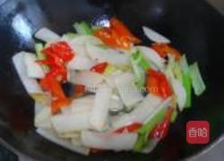 酸萝卜炒爽肚的做法图解5