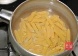 彩蔬意粉的做法图解2
