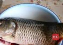 家常鲤鱼的做法图解1