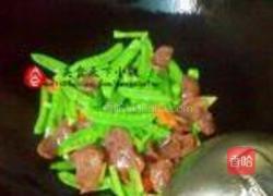 腊肠炒荷兰豆的做法图解6