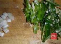 洋葱炒肉丝的做法图解3