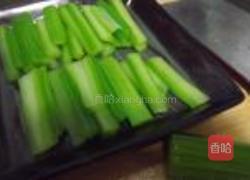 芹菜拌腐竹的做法图解3