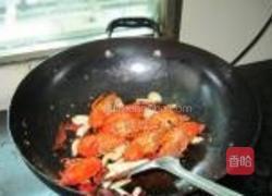 油爆大龙虾的做法图解3