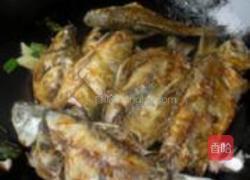 贴饽饽熬小鱼的做法图解7