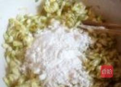 槐花鸡蛋饼的做法图解5