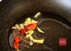 麻香萝卜丝的做法图解3