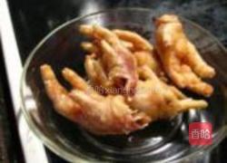 豉椒爆凤爪的做法图解1