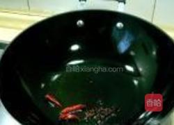 炝拌莴笋条的做法图解3