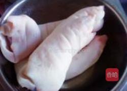 红烧猪蹄的做法图解1