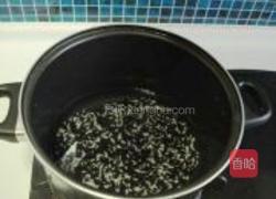 紫米燕麦粥的做法图解1