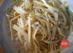 口条炒千张香芹的做法图解4