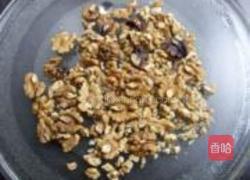 琥珀核桃仁的做法图解4