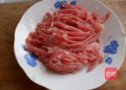 大蒜素鸡炒肉丝的做法图解1