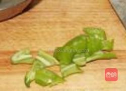 青椒回锅肉的做法图解3