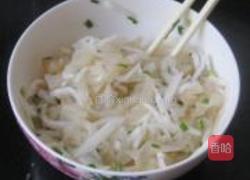 白萝卜拌海蜇的做法图解7