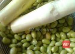茭白毛豆的做法图解1