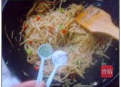 咸菜丝炒鸡蛋的做法图解10