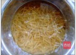 咸菜丝炒鸡蛋的做法图解2