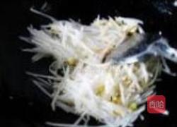 萝卜丝烧带鱼的做法图解6