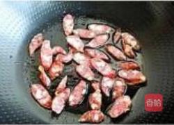 腊肠茄子煲的做法图解1