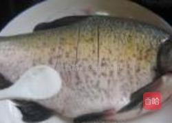 多味鳊鱼的做法图解1
