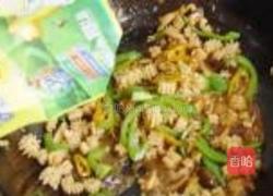 青椒鱿鱼卷的做法图解11