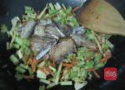 香芹带鱼的做法图解6