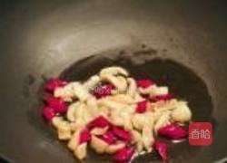 萝卜干炒鸡胗的做法图解2