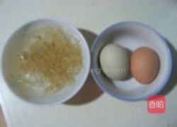银鱼蒸鸡蛋羹的做法图解1