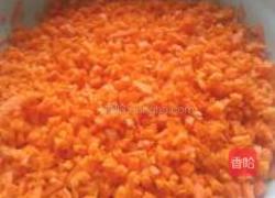 胡萝卜素馅水饺的做法图解2