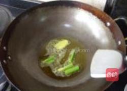 茶树菇烧凤爪的做法图解2