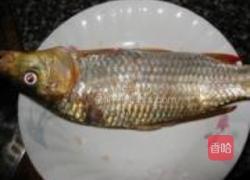 红烧鲤鱼的做法图解1