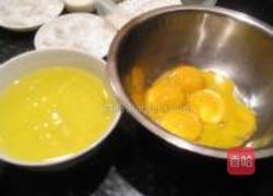 戚风蛋糕的做法图解2