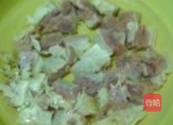 花生栗子焖牛腩的做法图解2