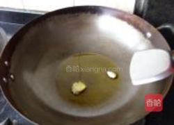 球葱炒鸡爪的做法图解4