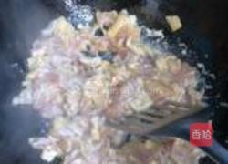 杏鲍菇炒鸡腿肉的做法图解4