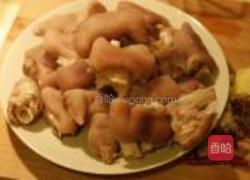 红烧猪蹄儿的做法图解1