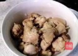无油烟芋头焖鸡翅的做法图解2