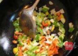 彩椒炒蛋的做法图解3